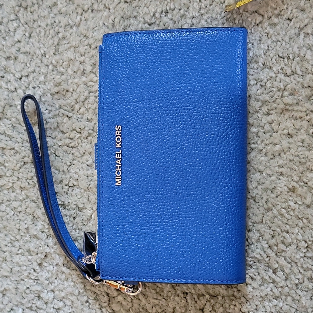 Michael Kors Wallet / Wristlet